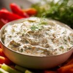 Cremiger Dill-Gurken Ranch Dip – Perfekt für jeden Anlass!